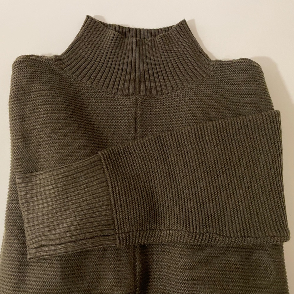 Talbots Mockneck Tunic Knitted Sweater. Green. Size M.